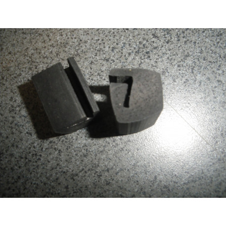 8249.09 CALE CAOUTCHOUC POUR GRILLE METALLIQUE 8248-14
